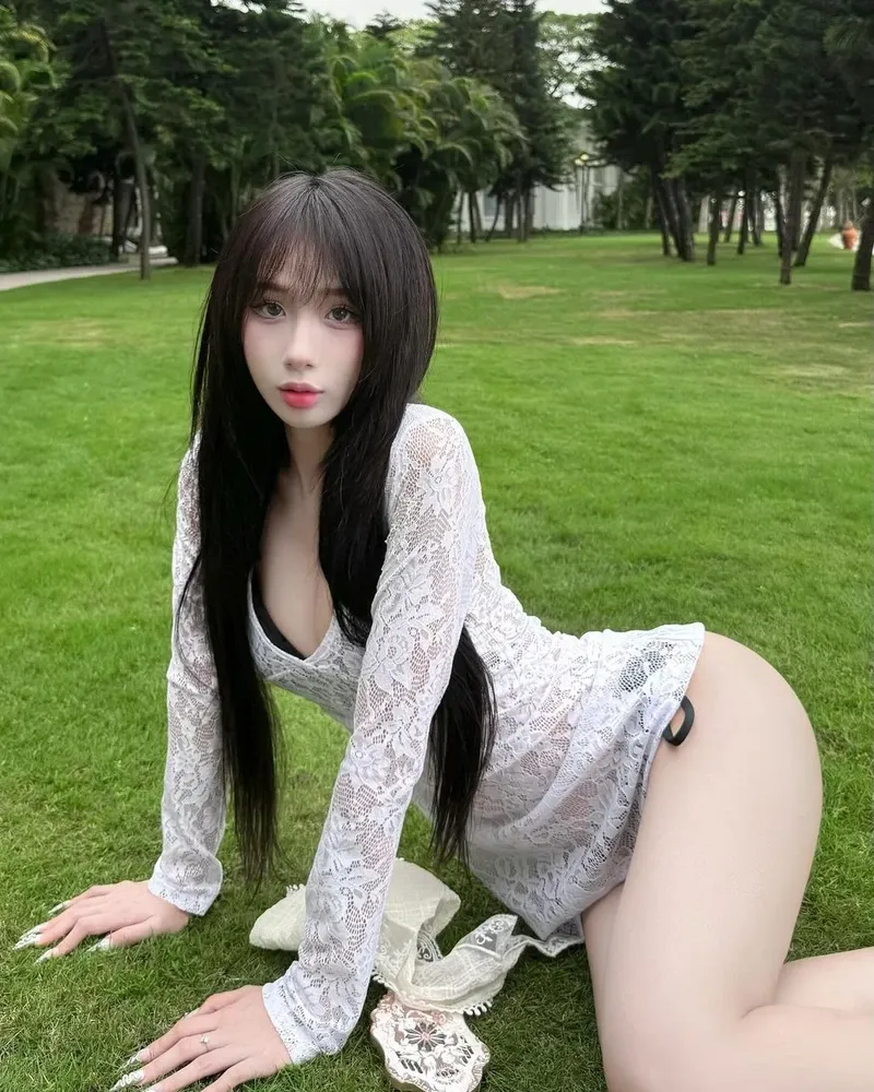 Ảnh 18+ Quỳnh Hương 52