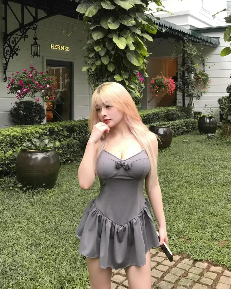 Ảnh 18+ Phạm Phương Linh 33